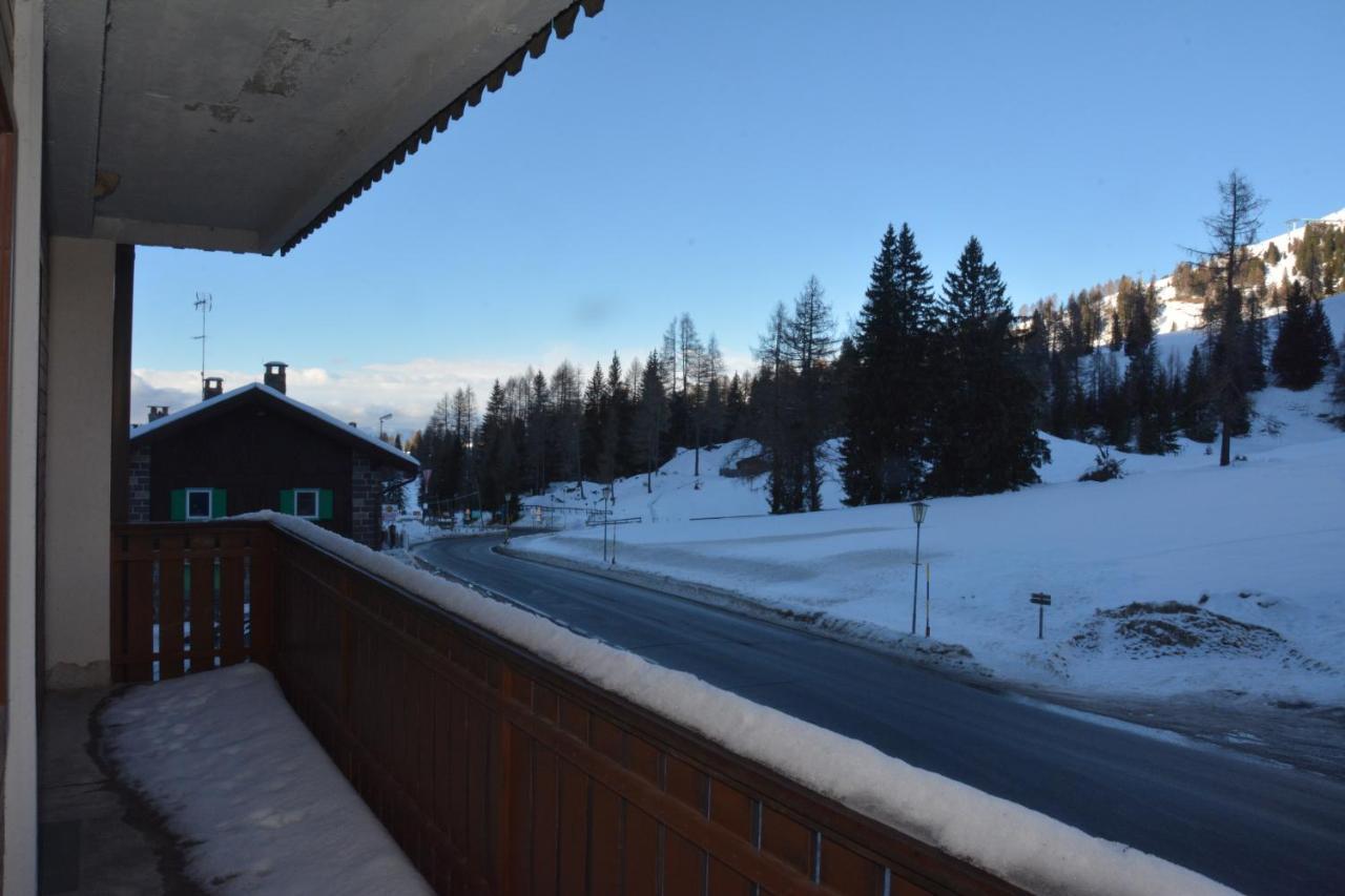 Costalungahouse Trekkingbikeski Selfcheck-In Apartment Carezza al Lago Exterior photo