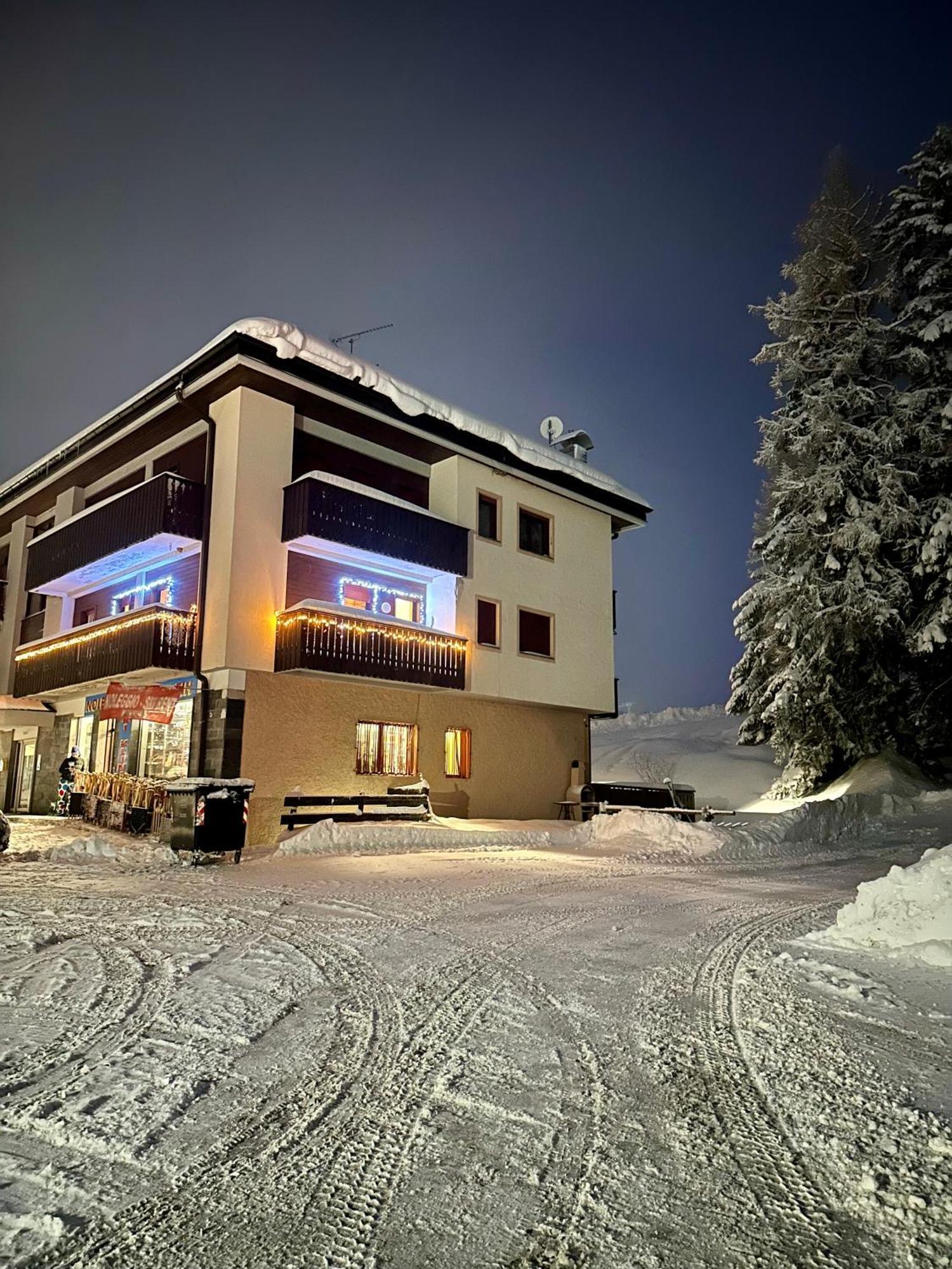 Costalungahouse Trekkingbikeski Selfcheck-In Apartment Carezza al Lago Exterior photo