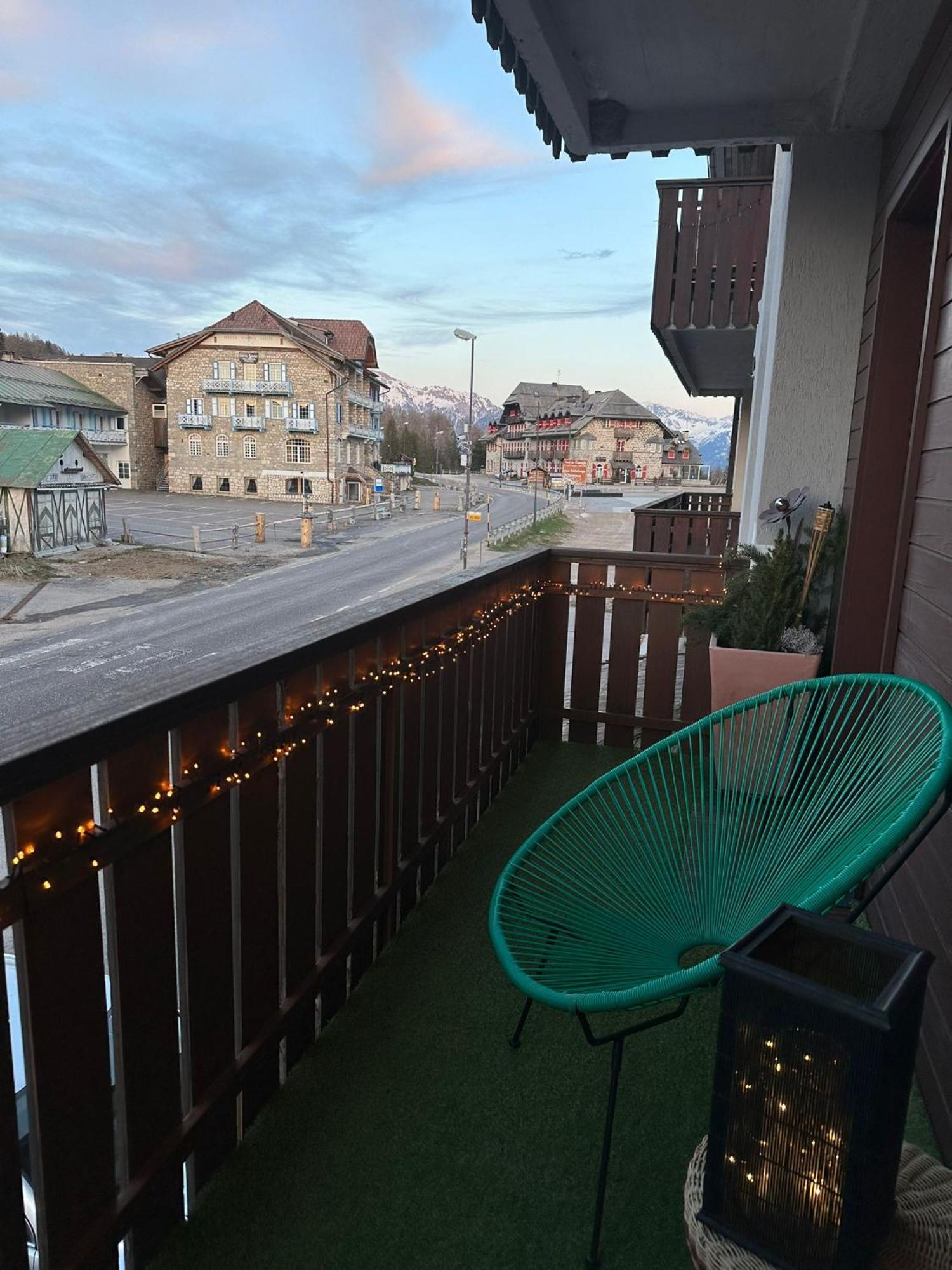 Costalungahouse Trekkingbikeski Selfcheck-In Apartment Carezza al Lago Exterior photo